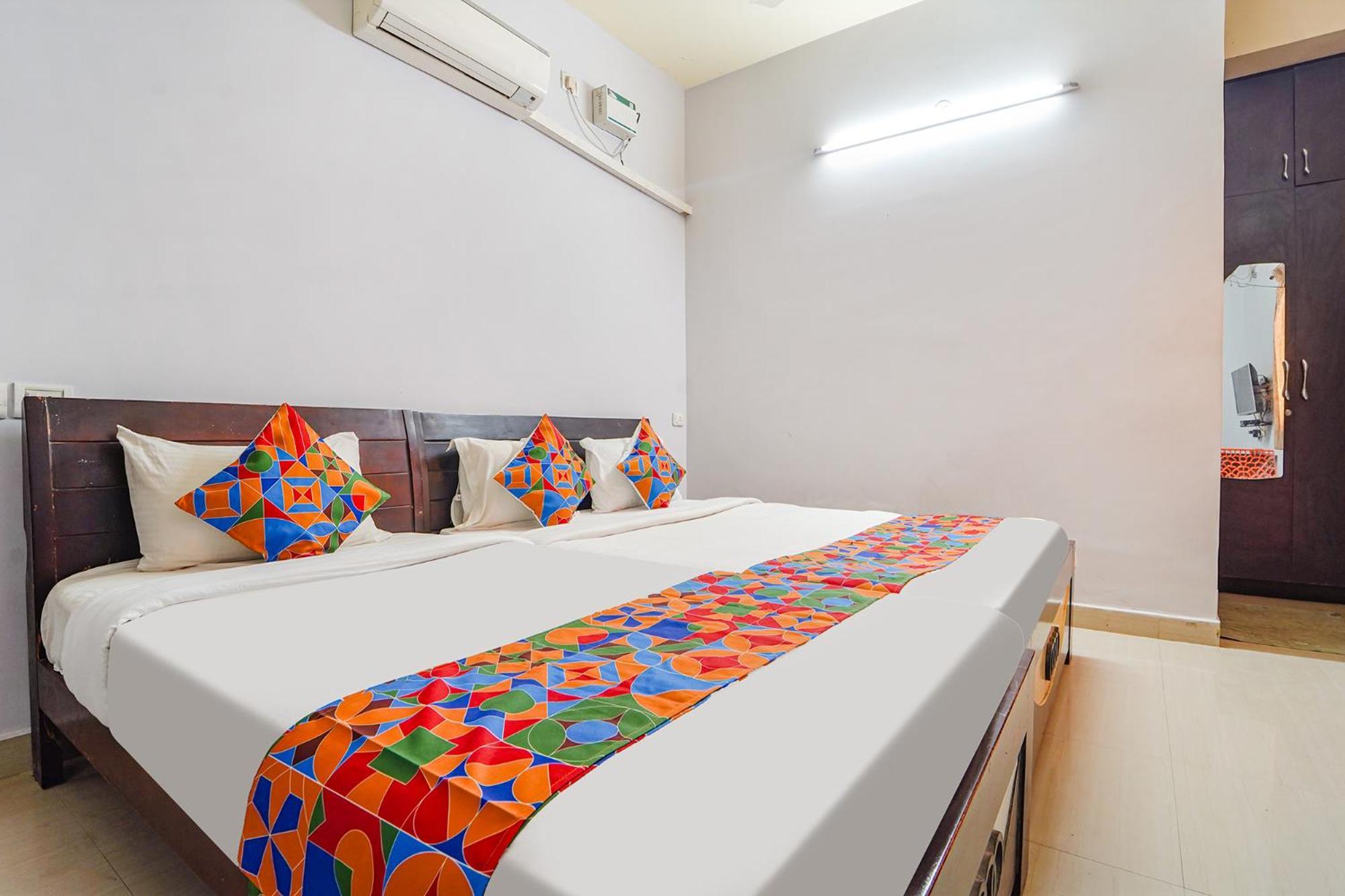 Fabexpress Its South East Residency Hotel Siruseri Екстериор снимка